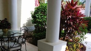 Unclassified image, 3 of 12, button - Spanish Wells MO (Bonita Springs)