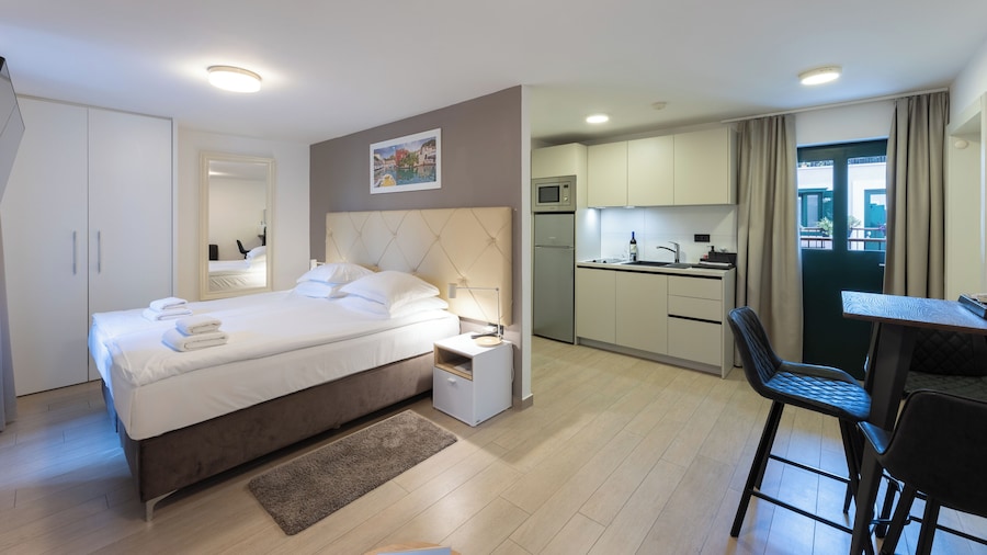 Apartments Korta