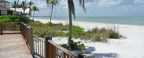 View from property - The Original Beachcomber Daily (Fort Myers Beach)