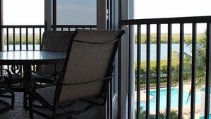 Unclassified image, 2 of 33, button - Waterside 345 MO (Fort Myers Beach)
