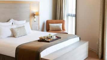 Ropa de cama de alta calidad y minibar