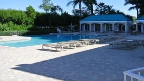 Property grounds - Waterside at Bay Beach Condos (Fort Myers Beach)