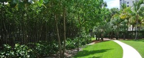 Property grounds - Waterside at Bay Beach Condos (Fort Myers Beach)