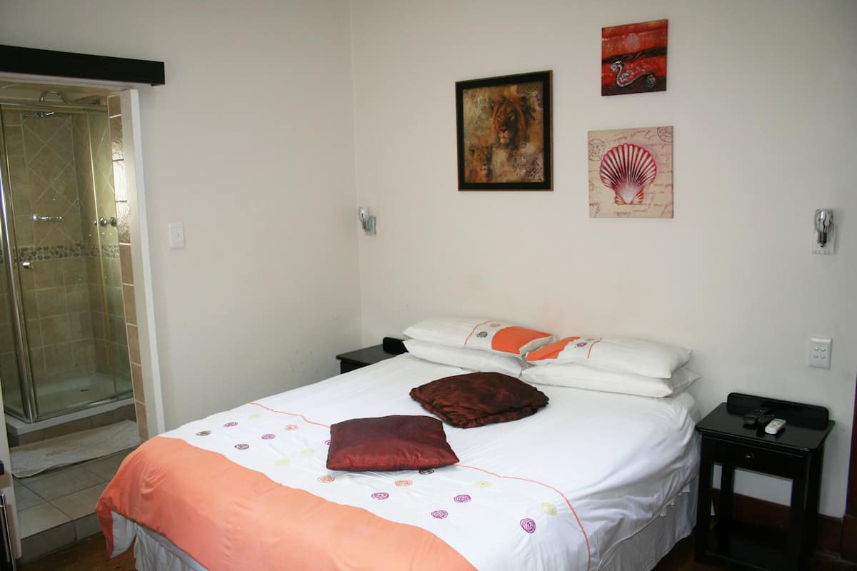 Standaard kamer | 1 slaapkamer, een minibar, een kluis op de kamer, gratis wifi