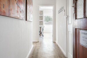 Interior - Avemore Vredehof No 1- with backup power (Stellenbosch)