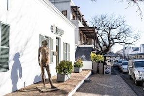 Appartement Ville, 3 chambres, non-fumeurs, vue ville | Vue sur la rue