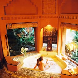 Chambre (Moon River ) | Salle de bain | Baignoire et douche séparées, articles de toilette gratuits