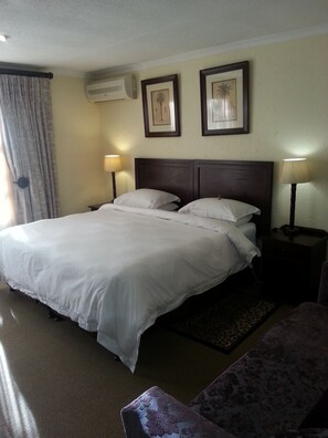 Deluxe Room (Double Room)