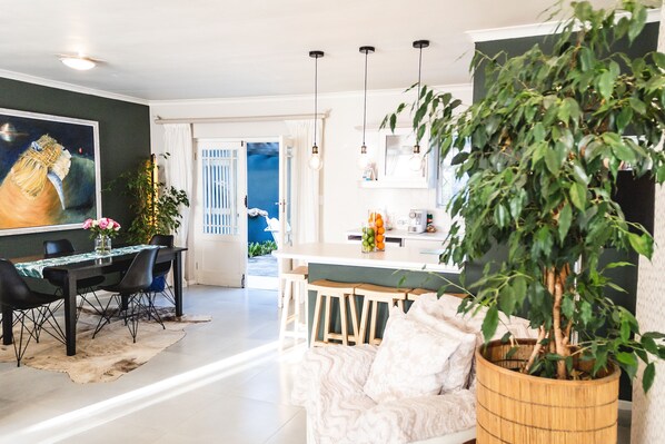 Family House, 2 Bedrooms (The Seagull Hemanus House) | Living room | Flat-screen TV, DVD player - The Seagull Hermanus (Hermanus)