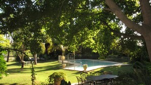 Pool - Happy Lands Self Catering B&B (Addo)
