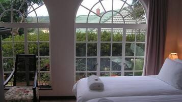 Minibar, Bügeleisen/Bügelbrett, Babybetten, kostenloses WLAN