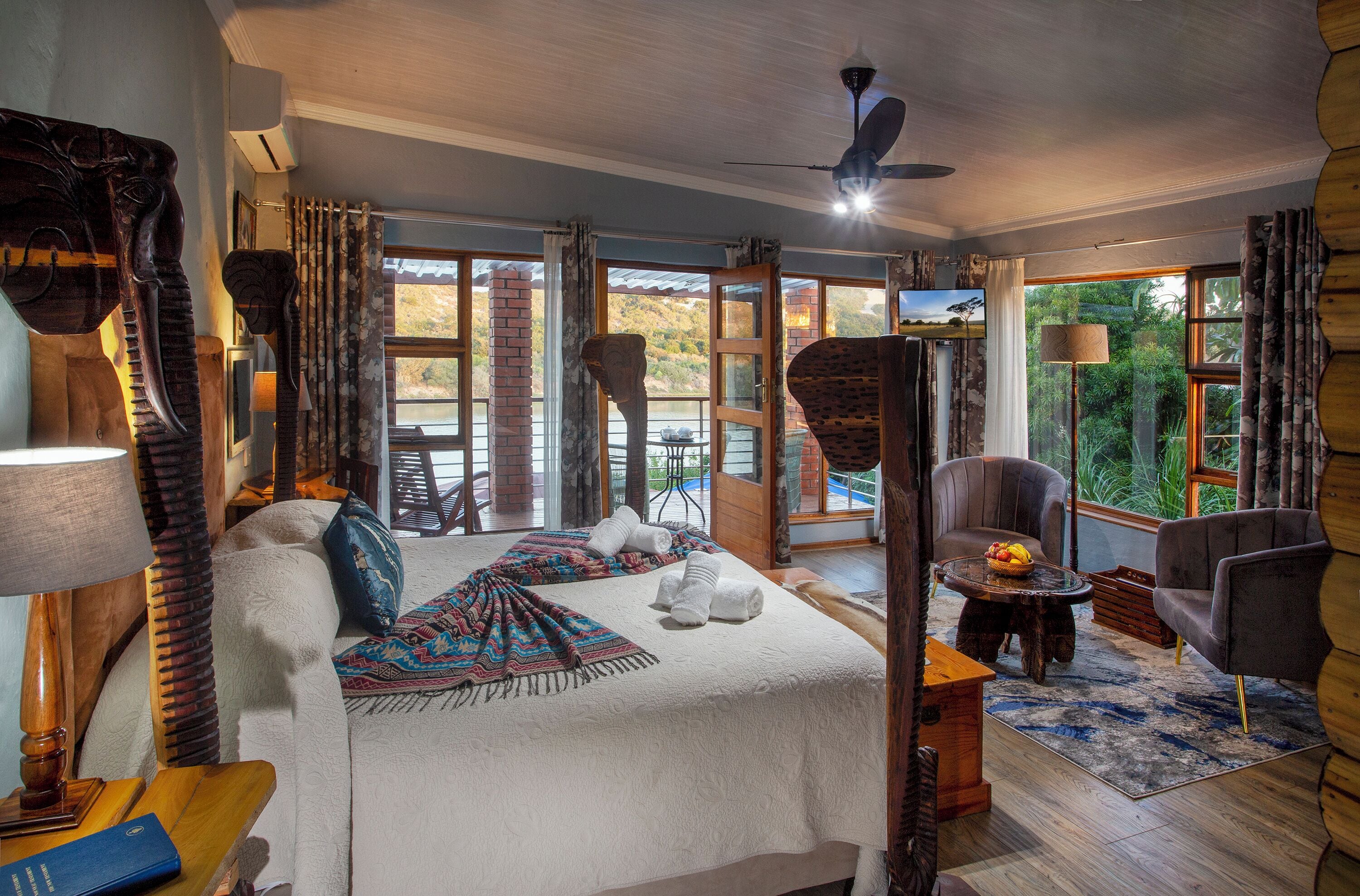 Superior Suite, 1 Bedroom (Afrika Suite ) | Minibar, in-room safe, individually decorated, individually furnished