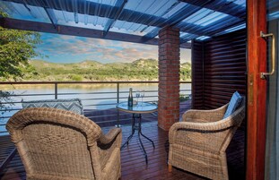 Superior Studio Suite, 1 Bedroom (Fish Eagle Suite ) | Terrace/patio