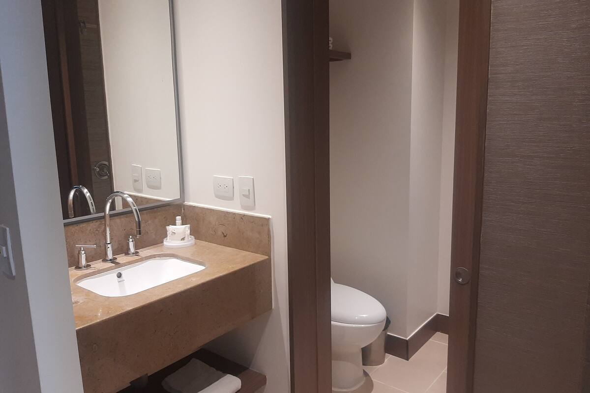 room, multiple beds, non smoking | bathroom | shower, rainfall showerhead, hair dryer, towels