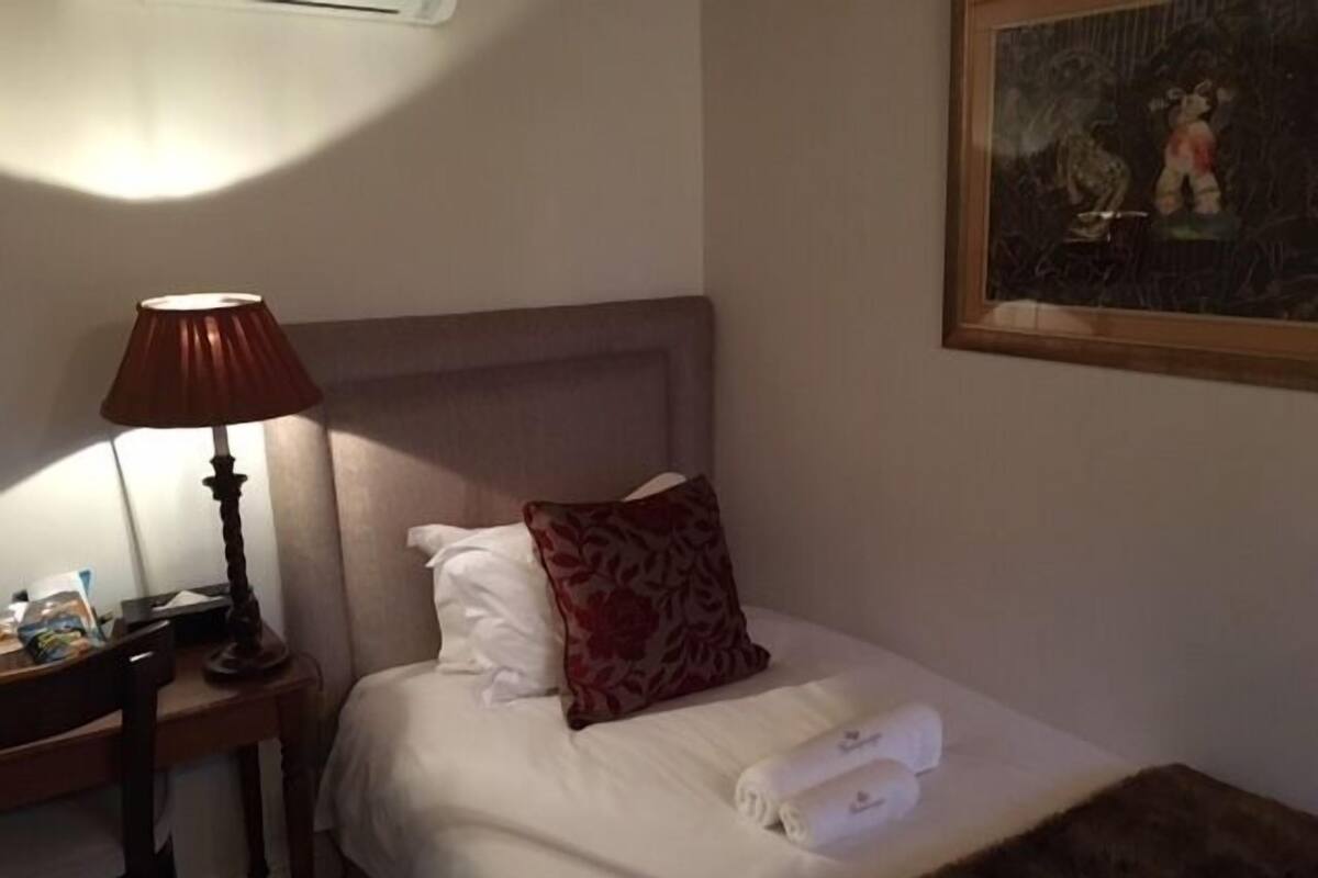 Petite Single Room | Minibar, coffres-forts dans les chambres, Wi-Fi gratuit