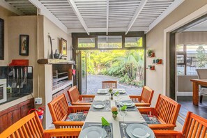 BBQ/picnic Area - Caledon 23 Guest House (George)