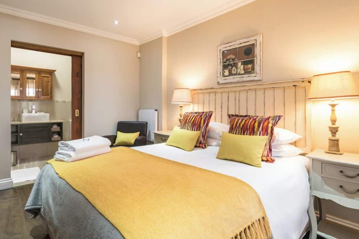 1 bedroom, pillowtop beds, in-room safe, blackout drapes