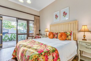 Deluxe Double Room, 1 Bedroom, Private Bathroom, Courtyard Area | 1 bedroom, pillowtop beds, in-room safe, individually decorated