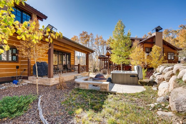 Room, 4 Bedrooms (Sanctuary Home, 4 Bath) | 1 bedroom, individually decorated, individually furnished, desk - Keystone Private Homes by Keystone Resort (Keystone)