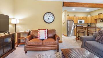 Condo, 1 Bedroom (Trappers Crossing, 1 Bath) | Living area | Flat-screen TV