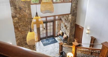 Timbers & Lone Eagle by Vail Resorts