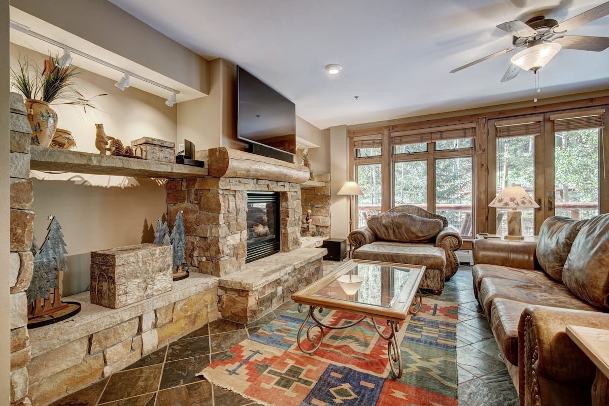 Condo, 3 Bedrooms (Timbers, 3 Bath) | Living area | Flat-screen TV, fireplace