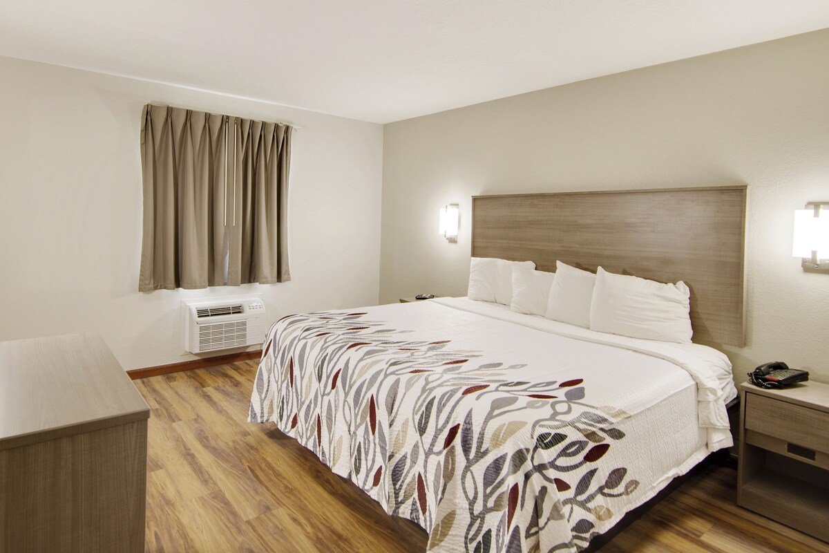 Suite | Een bureau, gratis babybedden, gratis wifi, beddengoed