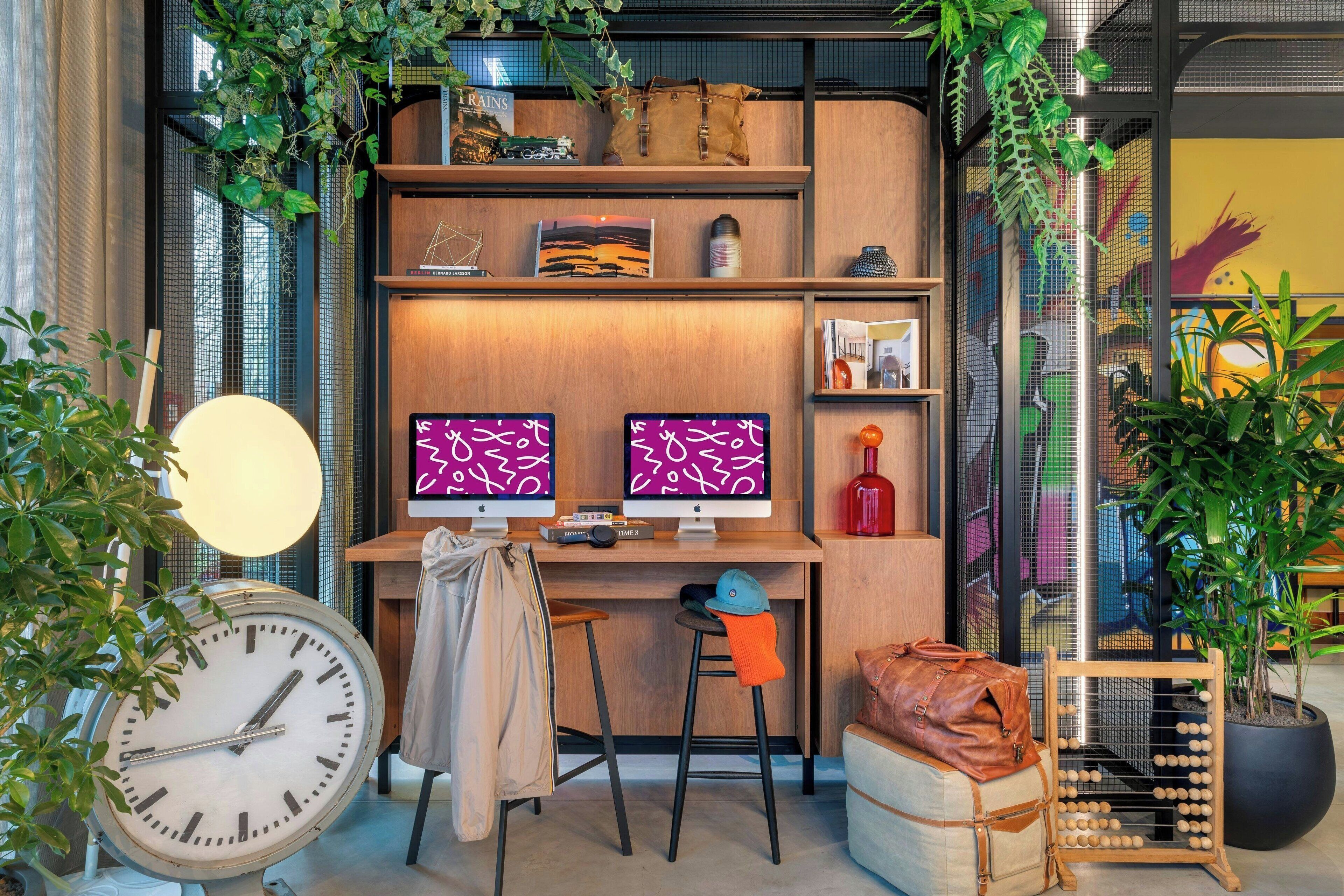 الإطلالة من المنشأة