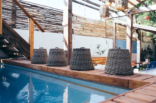 Teetotum Hotel Restaurant Lounge