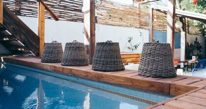 Teetotum Hotel Restaurant Lounge