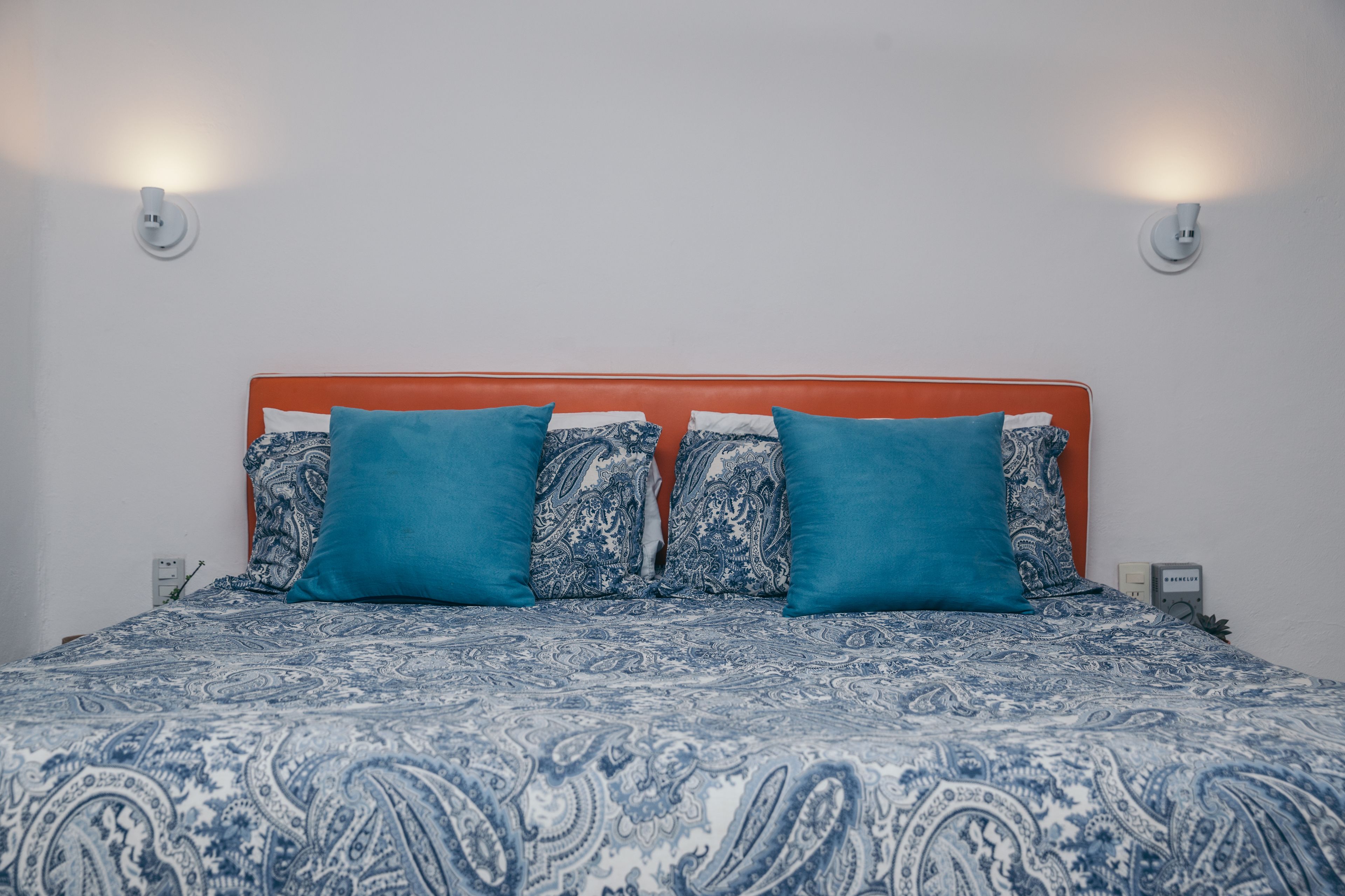 1 king bed room - deposit by paypal required | premium bedding, tempur-pedic beds, minibar, in-room safe