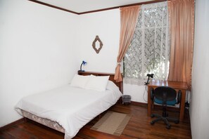 In-room safe, desk, iron/ironing board, cribs/infant beds