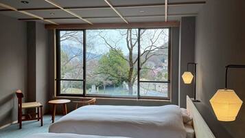 Basic Twin Room, Non Smoking, Mountain View | In-room safe, iron/ironing board (on request), WiFi (free), bed sheets