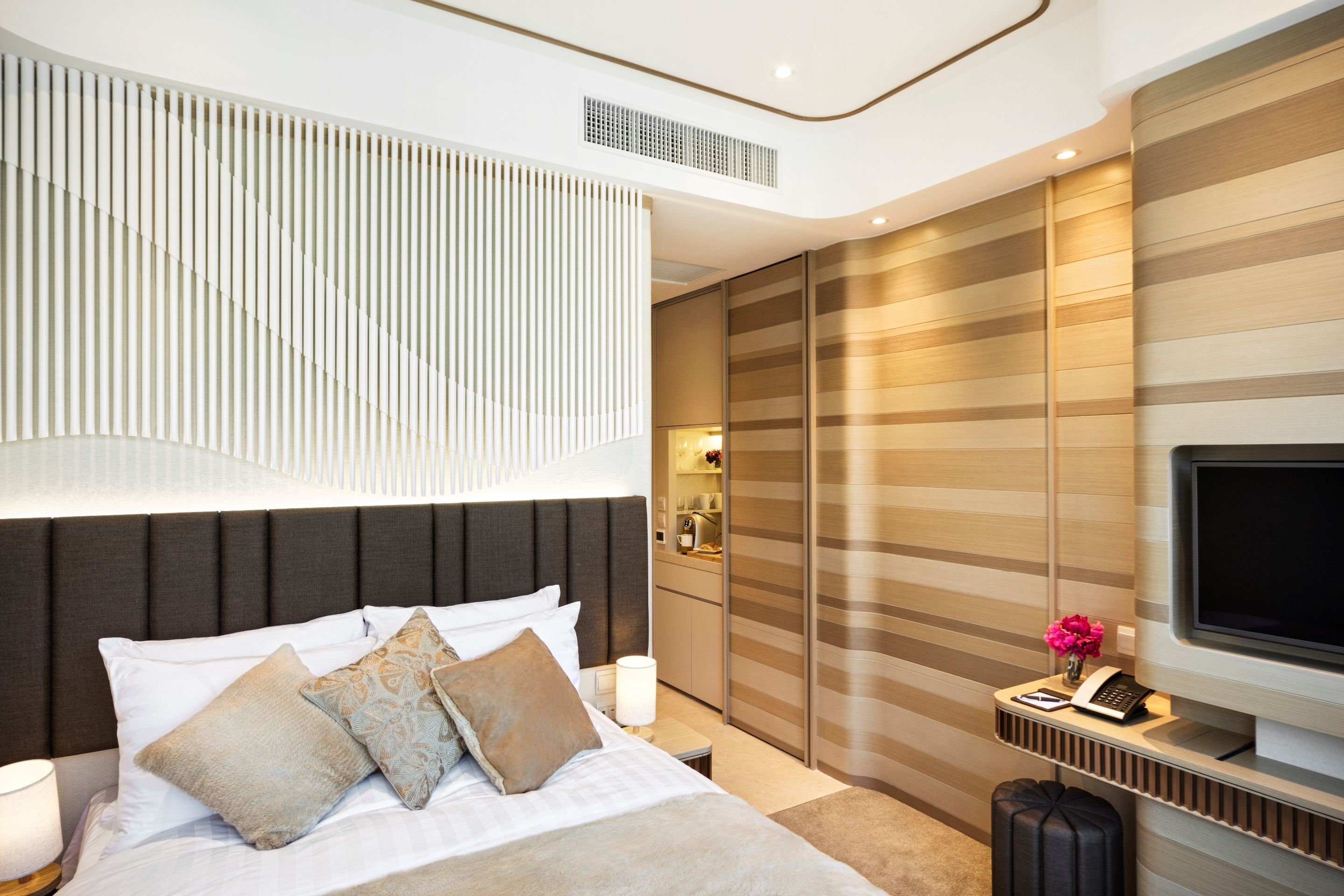 premier double room | 1 bedroom, premium bedding, pillow-top beds, in-room safe