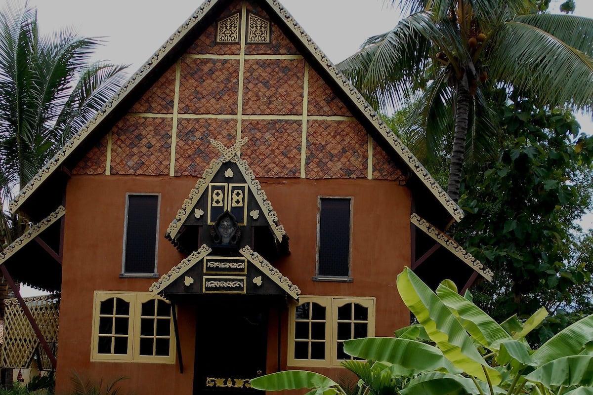 Deluxe Villa | Minibar, in-room safe, rollaway beds, free WiFi