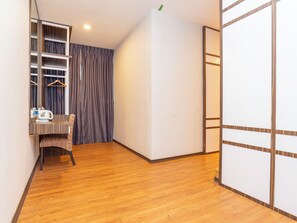 Interior - OYO 44064 De Sweet Boutique Hotel (Masai)