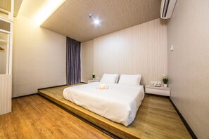 Free WiFi, bed sheets