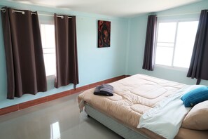 Family Room - Freddie's Fishing Park (Bang Lamung)