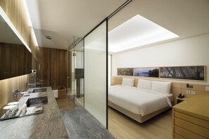 Deluxe High Floor Family Twin | Premium bedding, in-room safe, blackout drapes, soundproofing - Sotetsu Hotels The Splaisir Seoul Myeongdong (Seoul)