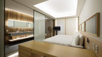豪華雙床房, 2 張標準雙人床 (Family, High Floor) | 2 間臥室、高級寢具、客房內保險箱、遮光布/窗簾