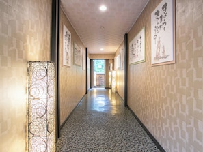 Hallway - Yufuin Besso Shikisai Hotel (Yufu)