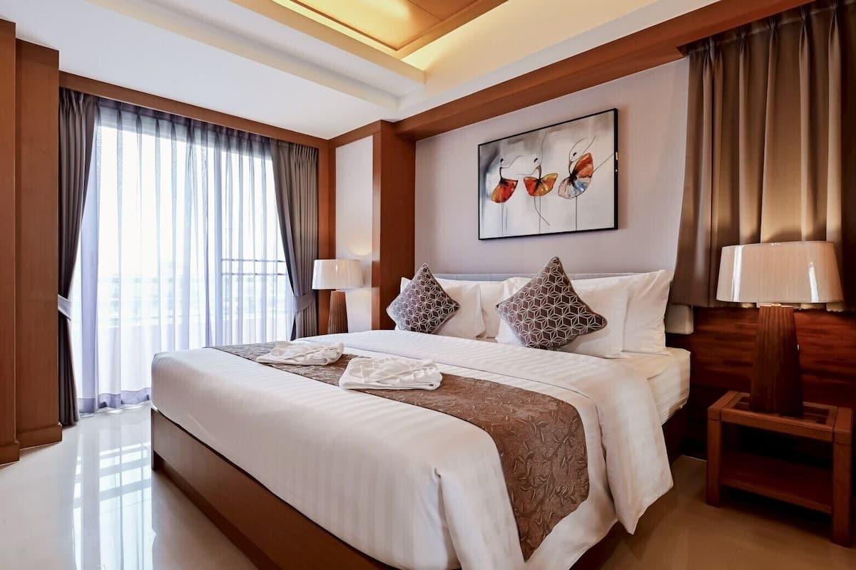 In-room safe, free WiFi