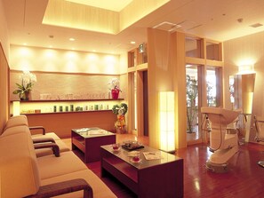 Soins corporels, soins du visage, salles de massage et de soins