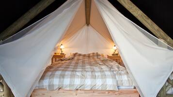 River Tent with Shared Bathroom | Ilmaiset vauvansängyt, lisävuoteet, ilmainen Wi-Fi