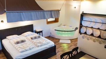 Duplex Studio Apartment with Spa Bath | Wohnbereich