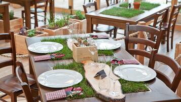 Ilmainen päivittäinen täysi aamiainen