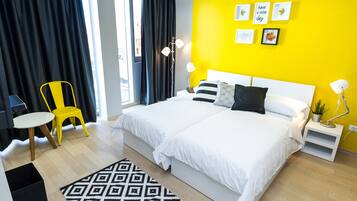 Deluxe Double or Twin Room, Private Bathroom, City View | Soundproofing, iron/ironing board, free WiFi