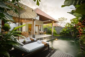 Vila, 1 kamar tidur, kolam renang pribadi (with Free Benefit) | Seprai premium, minibar, brankas, dan didekorasi berbeda-beda