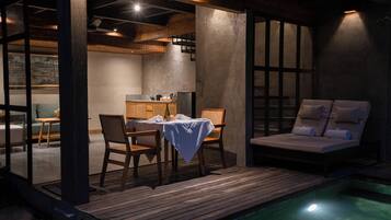 วิลล่า, 1 ห้องนอน, สระว่ายน้ำส่วนตัว (with Free Benefit) | เครื่องนอนระดับพรีเมียม, มินิบาร์, ตู้นิรภัยในห้องพัก