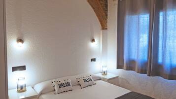 1 chambre, literie de qualité supérieure, couette en duvet d'oie